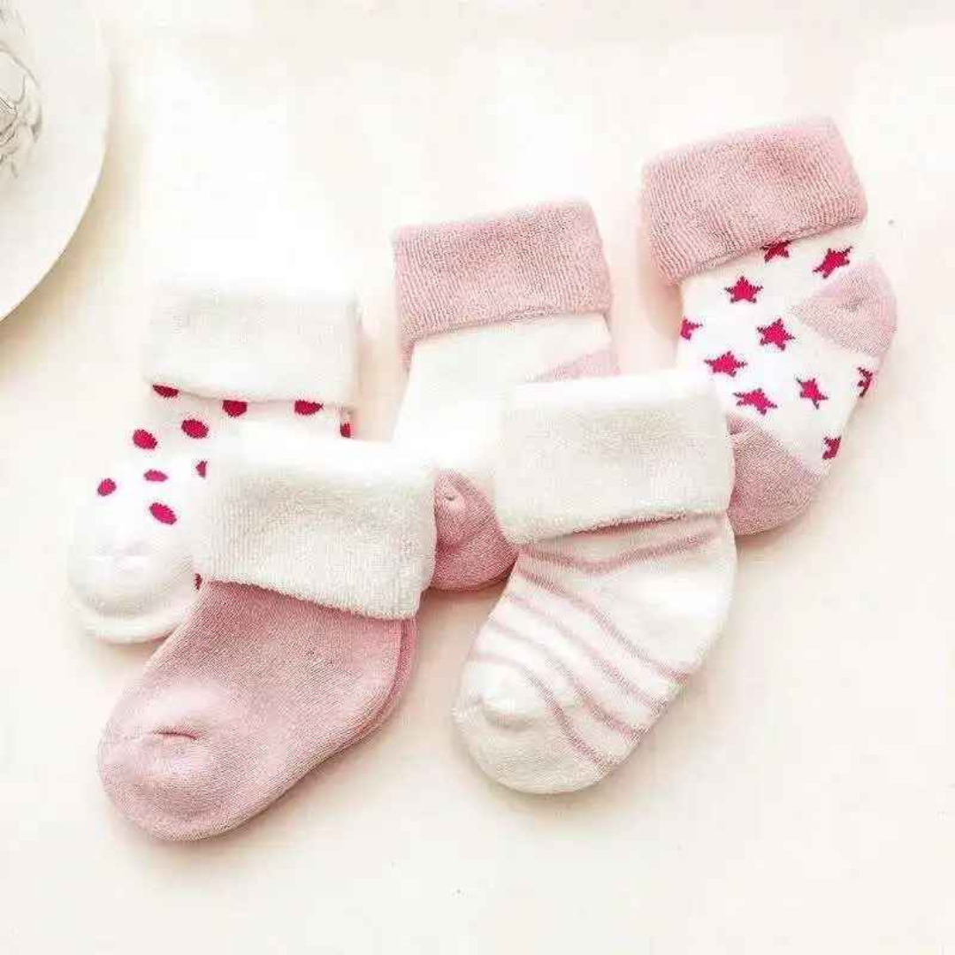 Kit Meias de Pelúcia Infantil Confortável para seu Bebê 5 Pares - Luvala