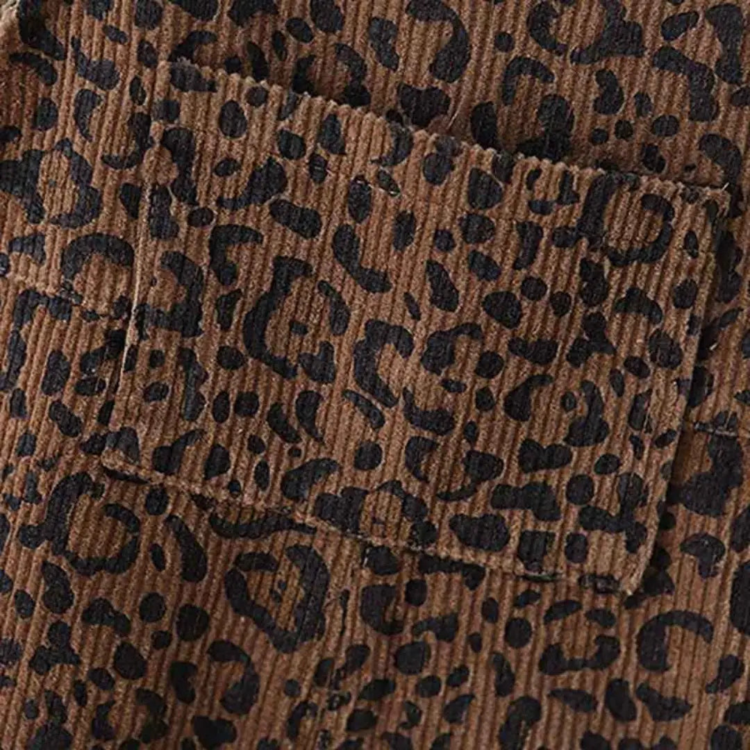 Macacão de Veludo Estampa Leopardo - Leona