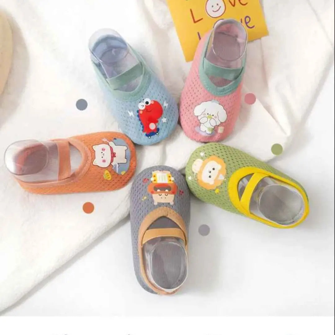 Kit Sapatos Infantis Antiderrapantes Conforto e Segurança 4 Pares - Jardim de Infância