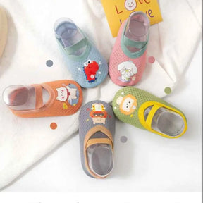 Kit Sapatos Infantis Antiderrapantes Conforto e Segurança 4 Pares - Jardim de Infância